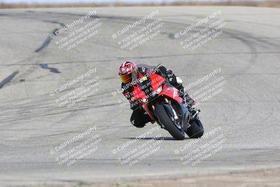 media/Nov-26-2023-TrackDaz (Sun) [[64ad8cfd8f]]/Mock Race/Outside Grapevine/